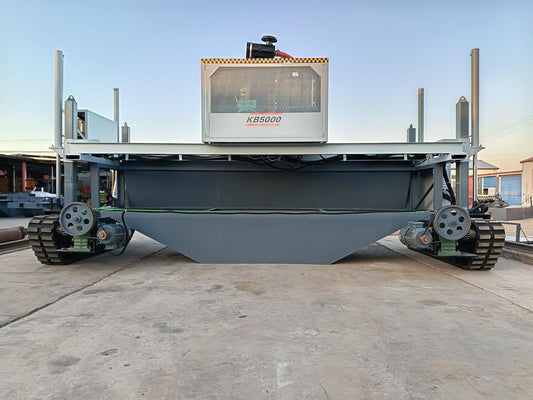 Heavy Duty Concrete Ditch Forming Machine, Hydraulic Concrete Ditch Paving Machine for Farm Irrigation, Automatic Trench Cutting and Drainage Channel Lining Equipment