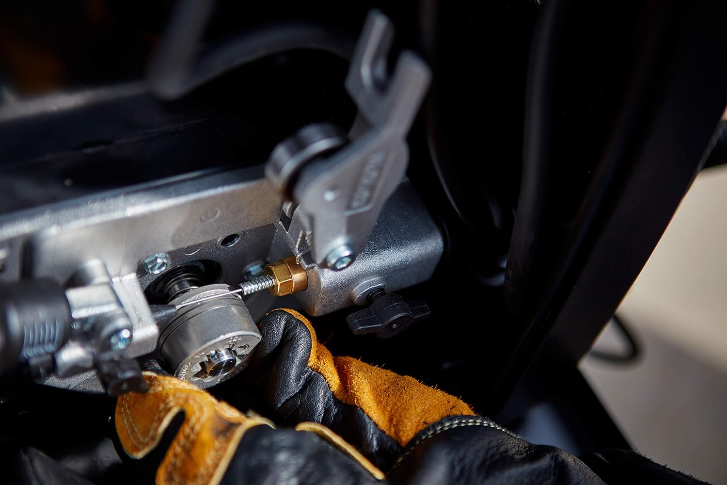 Hobart 500553 Handler 210 MVP MIG Welder - Empower Your Welding with Precision and Power Small