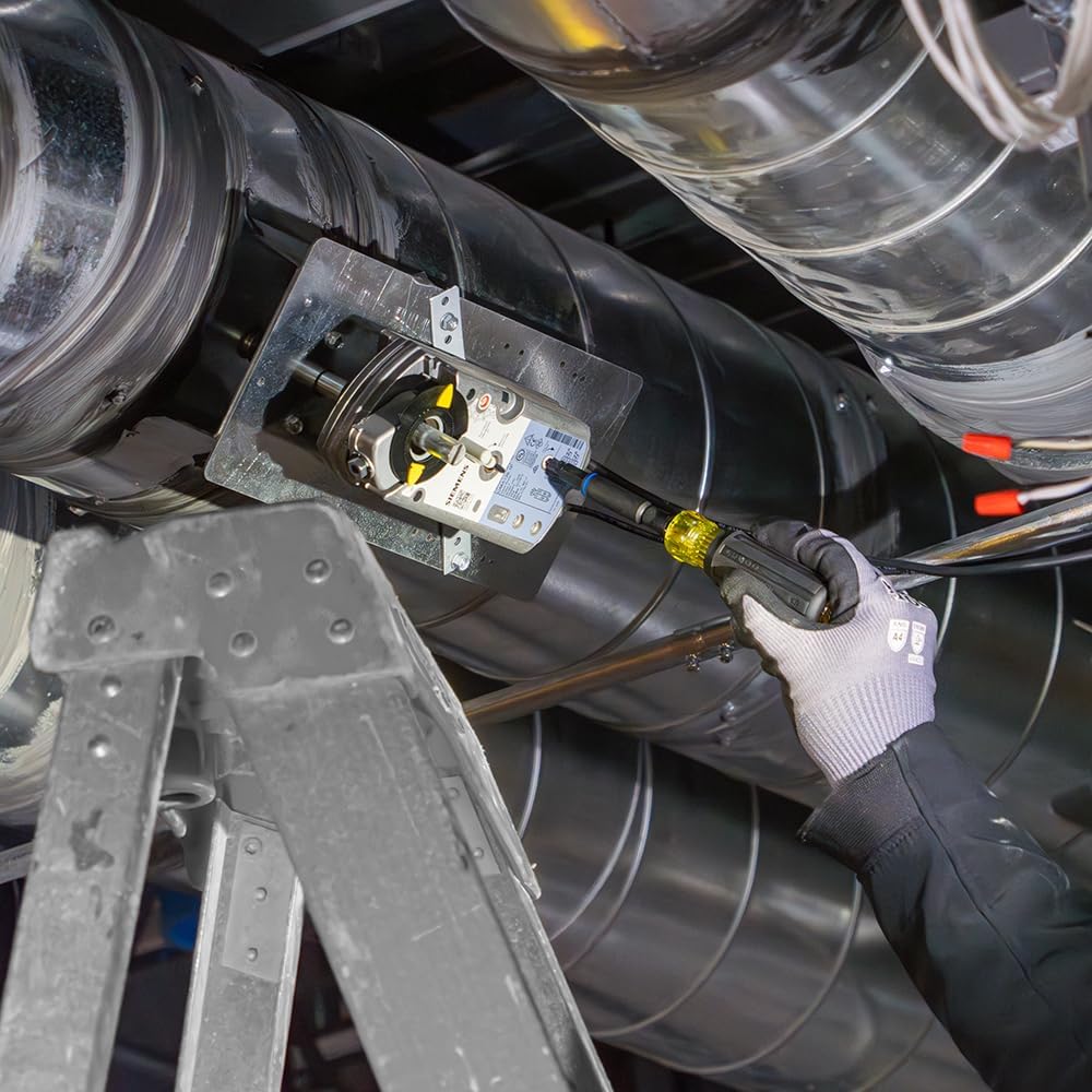 Klein Tools 32527HD KNECT 11-in-1 HVAC Multi-Bit Screwdriver/Nut Driver, Impact Rated with Phillips, Slotted, Square, and Schrader Bits